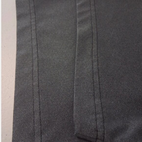 Under Armour Polo Shirt Mens XL Gray Short Sleeve Loose Fit Heatgear Performance - Picture 4 of 10